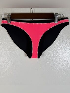 2 Pairs of Neon Triangl Bikini Bottoms